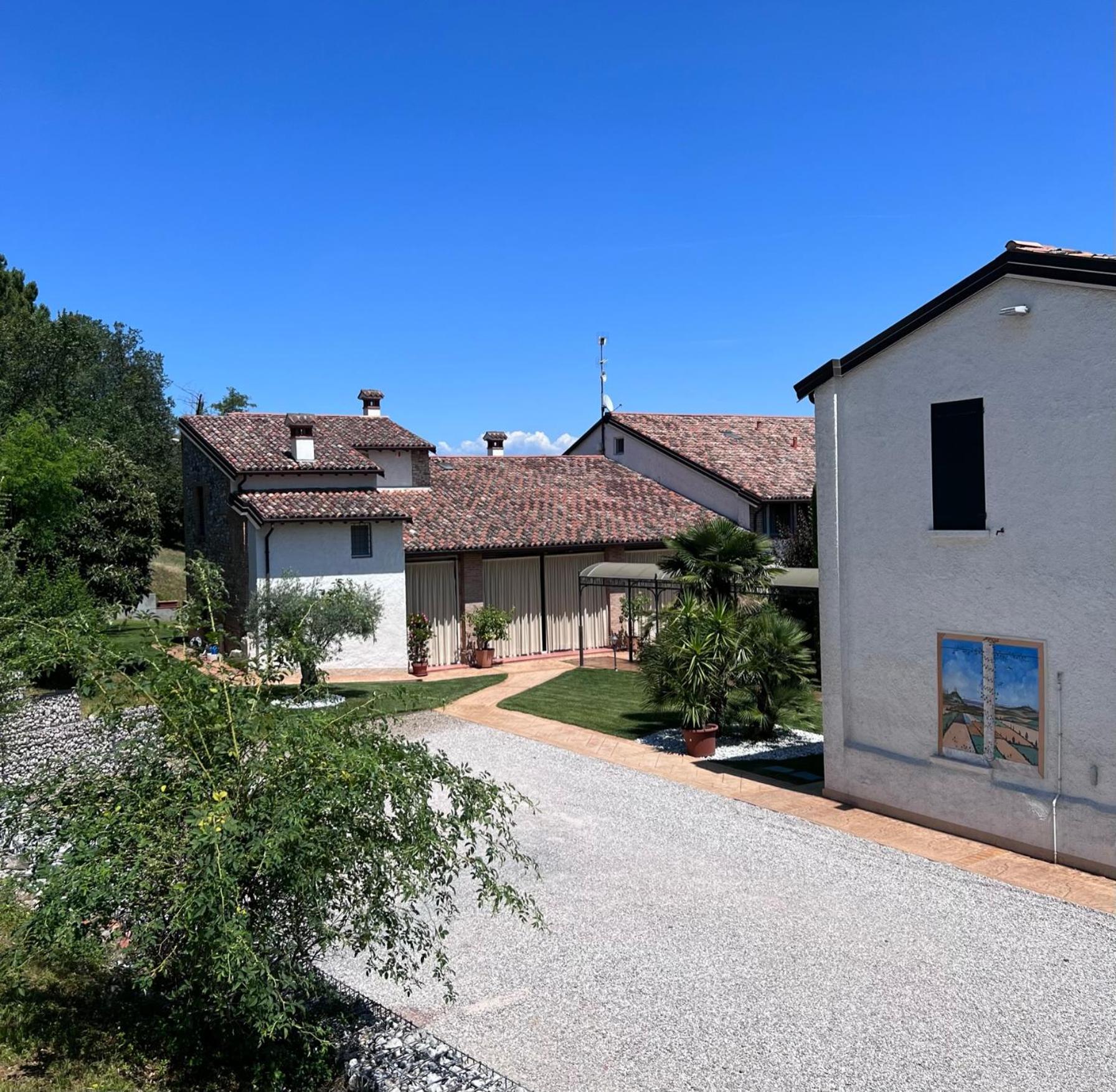 B&B Corte Delle Rose Castiglione Delle Stiviere Exterior foto