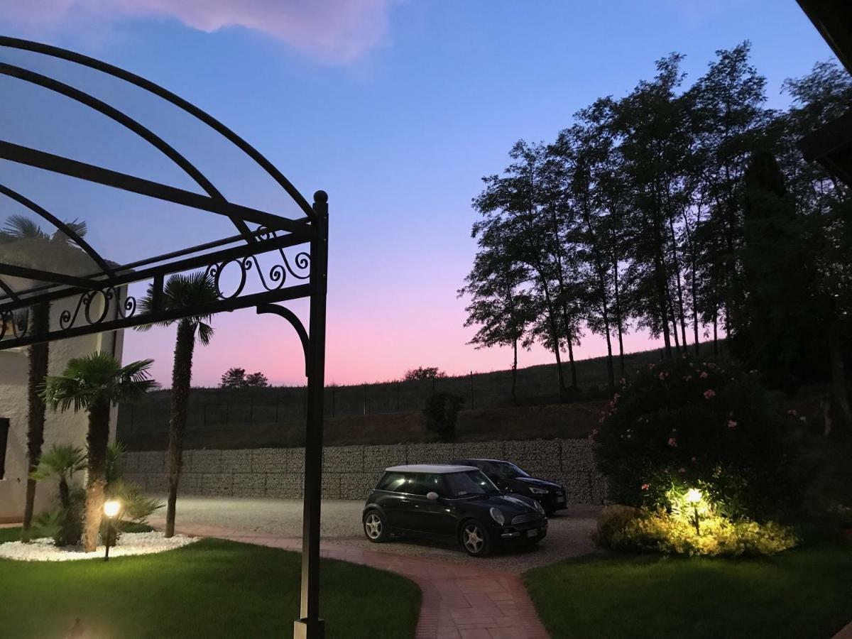 B&B Corte Delle Rose Castiglione Delle Stiviere Exterior foto